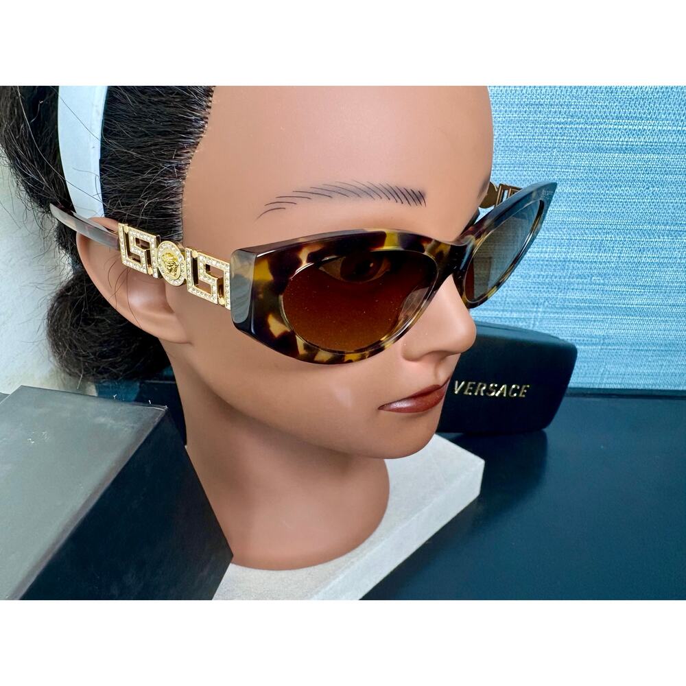 Never Worn - Versace - Cat Eye Sunglasses VE4470-B 5470/13 - Picture 3 of 12